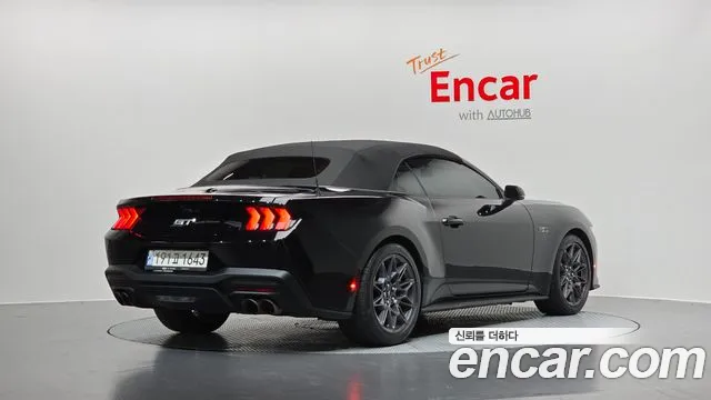Ford Mustang Mustang 7 поколение 5.0 GT Premium Кабриолет — Фото автомобиля 2