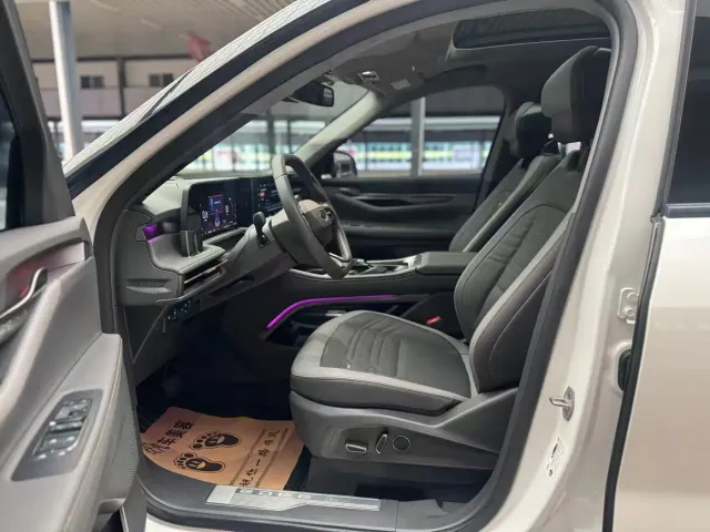 Ford Edge — Фото автомобиля 6