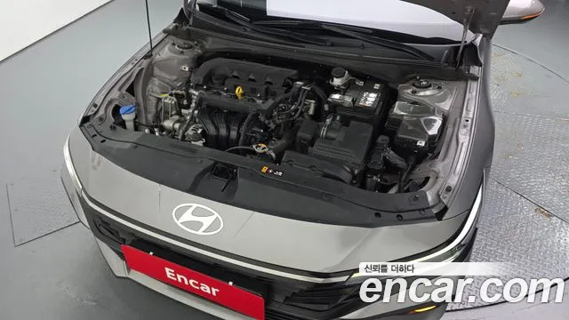 Hyundai Avante CN7 — Фото автомобиля 9