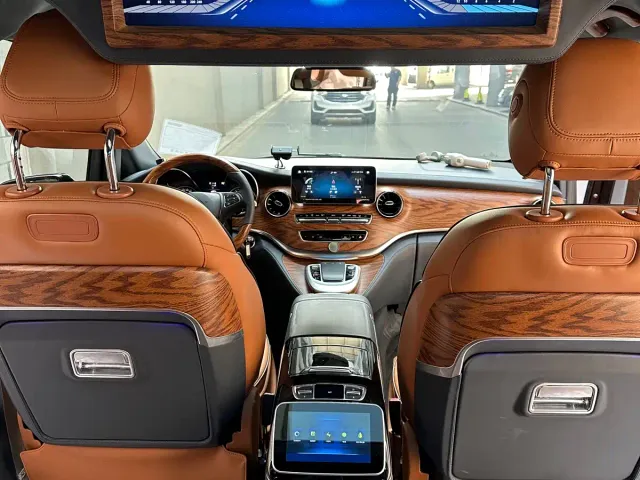Mercedes-Benz V-Class — Фото автомобиля 11