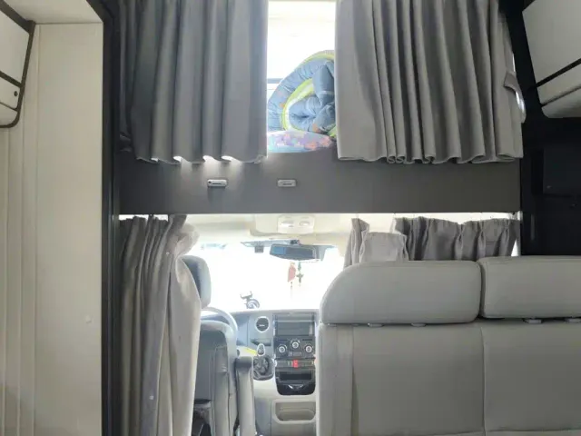 Maxus H90 RV — Фото автомобиля 8