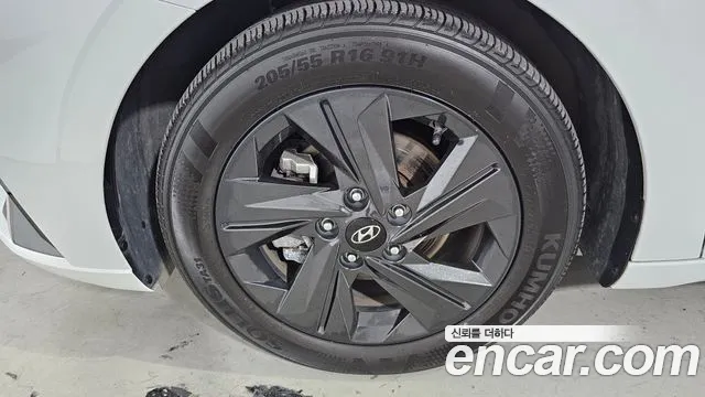 Hyundai AVANTE Modern — Фото автомобиля 5