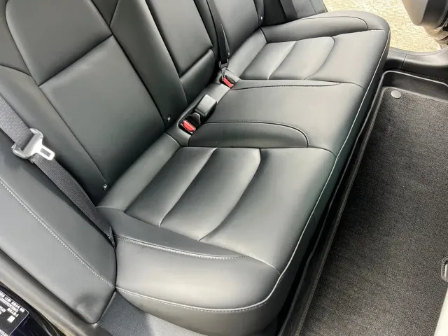 Tesla Model 3 — Фото автомобиля 18