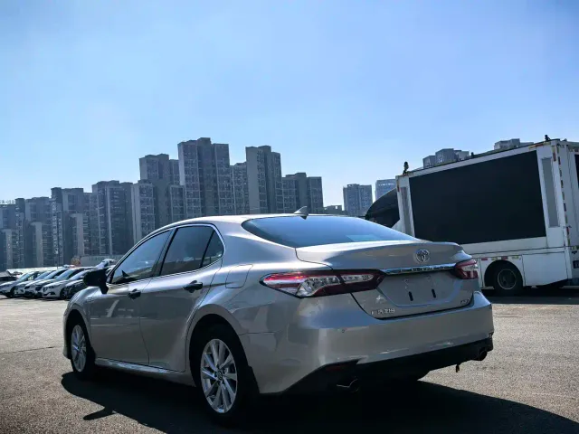 Toyota Camry — Фото автомобиля 11