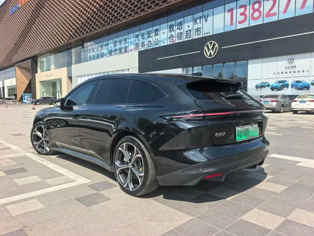 Nio ET5 Touring — Фото автомобиля 3