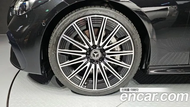 Фотография автомобиля — Mercedes-Benz CLE-Class