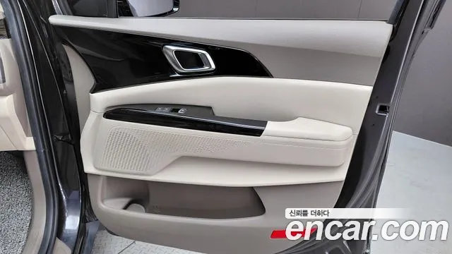 Kia Carnival Generation 4 — Фото автомобиля 13