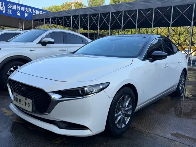 Фотография автомобиля — Mazda Axela