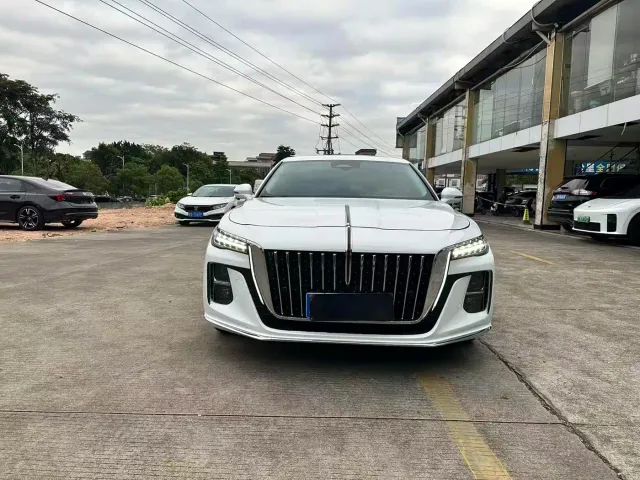 Hongqi H5 — Фото автомобиля 3
