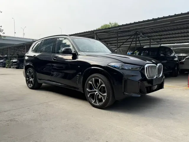 BMW X5 — Фото автомобиля 3