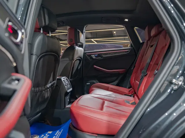 Porsche Macan — Фото автомобиля 7