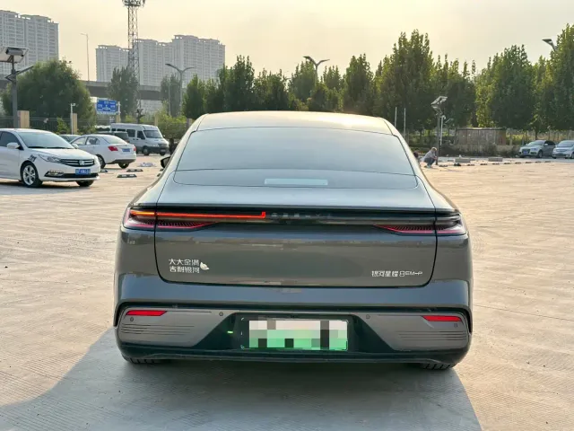 Geely Galaxy Xingyao 8 — Фото автомобиля 8
