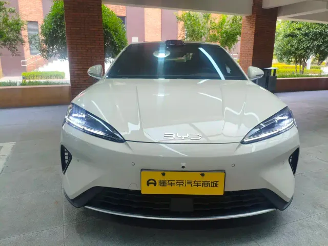 BYD Seal 07 DM-i — Фото автомобиля 7
