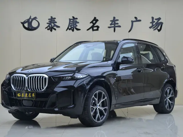 Фотография автомобиля — BMW X5