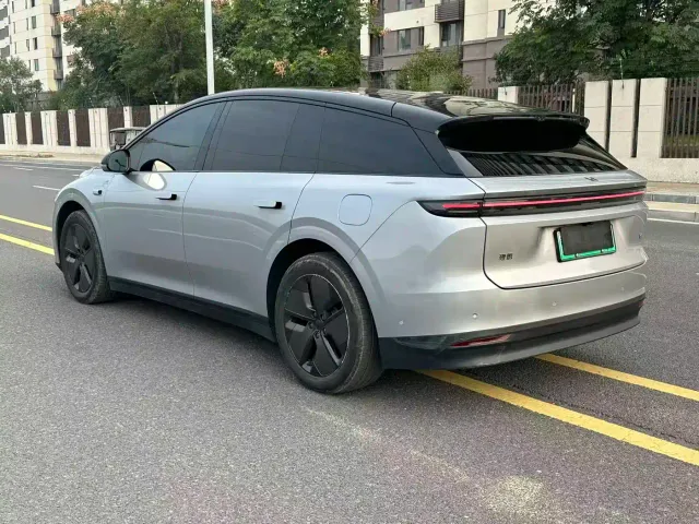 Li Auto i6 — Фото автомобиля 8