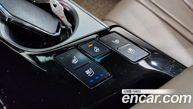 Kia K8 K8 Hybrid — Фото автомобиля 24