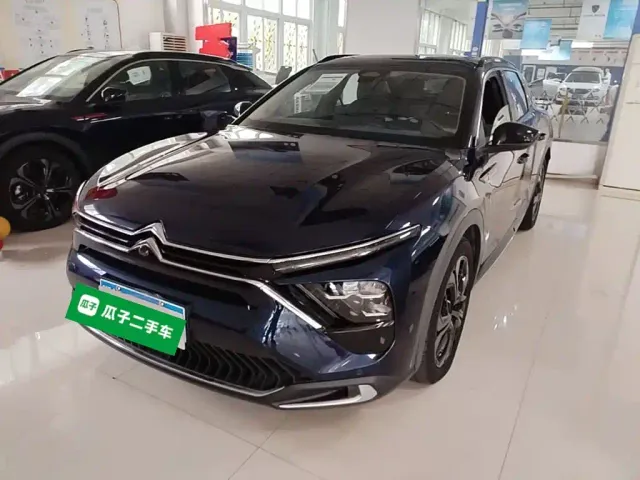 Фотография автомобиля — Citroen C5 X