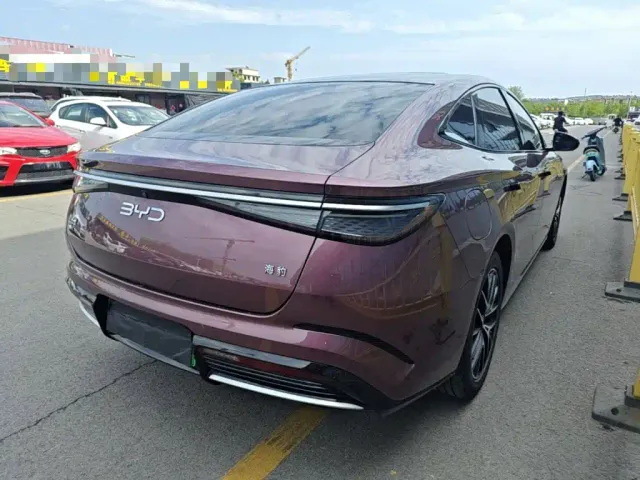 BYD Seal — Фото автомобиля 4