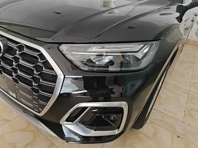 Audi Q5L — Фото автомобиля 23