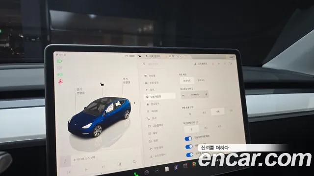 Tesla Model Y — Фото автомобиля 24
