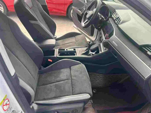 Audi Q3 — Фото автомобиля 4