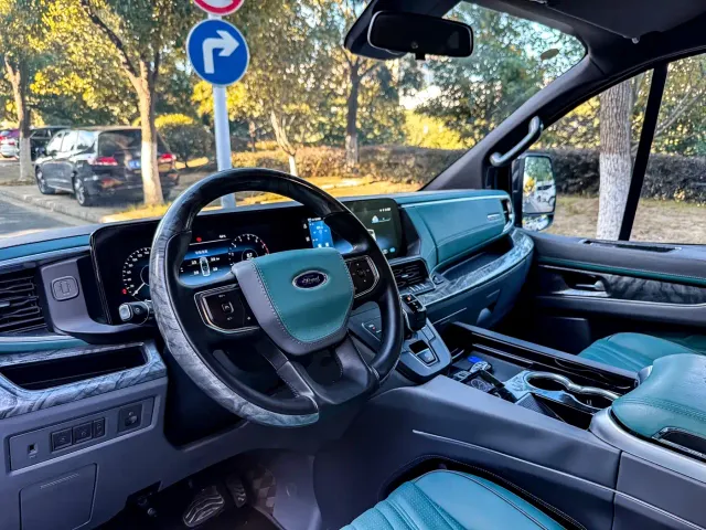 Ford Tourneo — Фото автомобиля 5