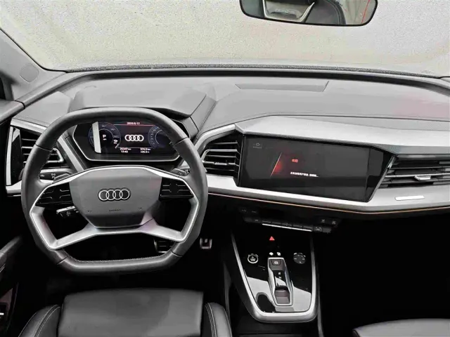 Audi Q4 e-tron — Фото автомобиля 6