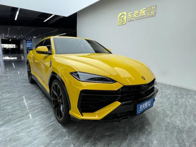 Lamborghini Urus — Фото автомобиля 6