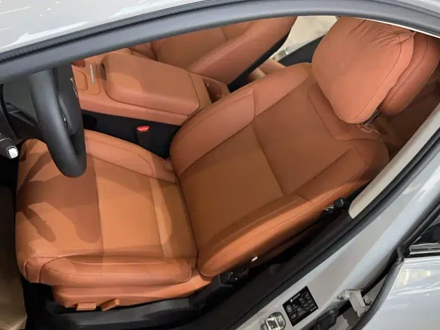 Leapmotor C10 — Фото автомобиля 20