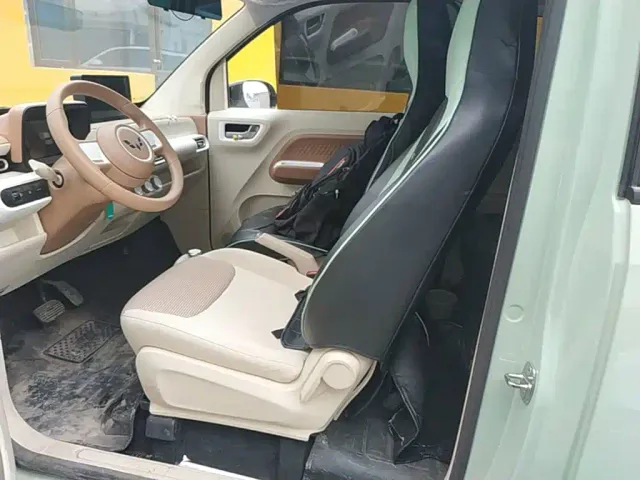Wuling Hongguang Mini EV — Фото автомобиля 14
