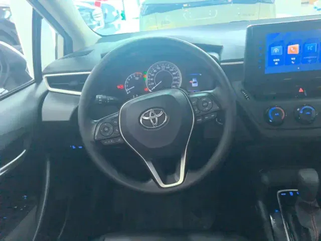 Toyota Corolla — Фото автомобиля 10