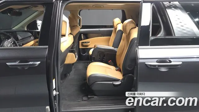 Kia Canival Carnival 4 поколение Дизель 11 мест Noblesse — Фото автомобиля 24