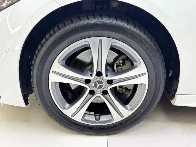 Mercedes-Benz C-Class — Фото автомобиля 11