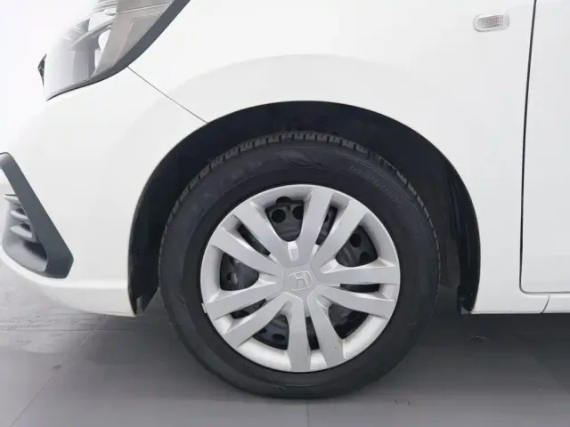 Honda Fit — Фото автомобиля 17