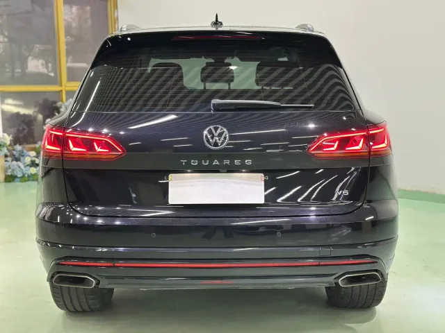 Volkswagen Touareg — Фото автомобиля 5
