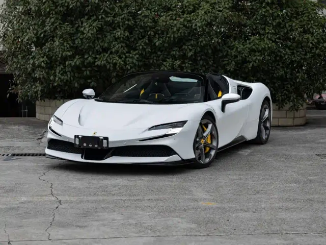Фотография автомобиля — Ferrari SF90
