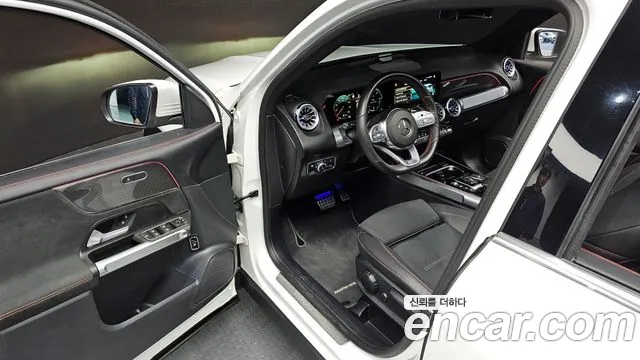 Mercedes-Benz GLB-Class — Фото автомобиля 11