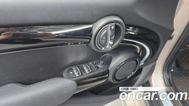 MINI Cooper — Фото автомобиля 27