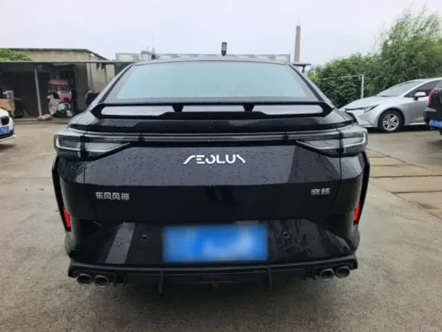 Dongfeng Yixuan — Фото автомобиля 3