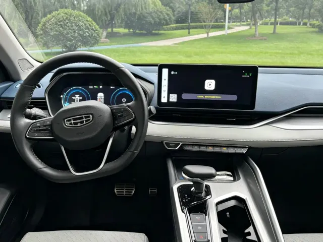 Geely Xingrui — Фото автомобиля 8