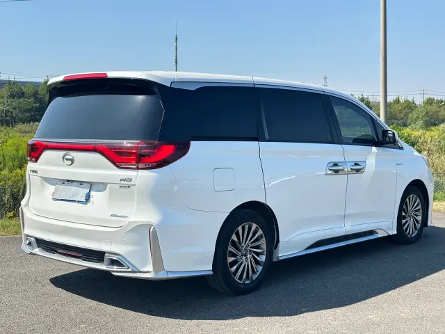 GAC Trumpchi M8 — Фото автомобиля 17