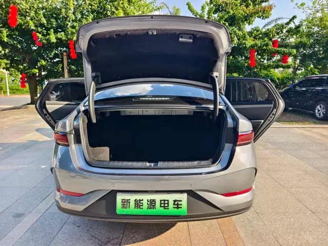 BYD Qin PLUS — Фото автомобиля 22