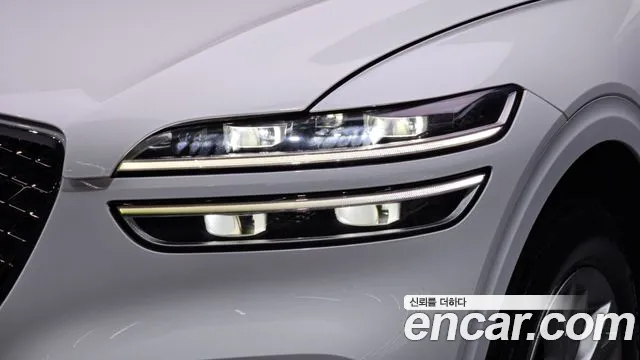 Genesis GV70 — Фото автомобиля 22