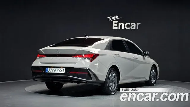 Hyundai AVANTE Новый Avante (CN7) — Фото автомобиля 2