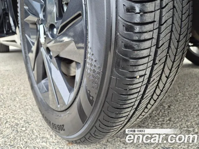 Hyundai Avante CN7 — Фото автомобиля 8