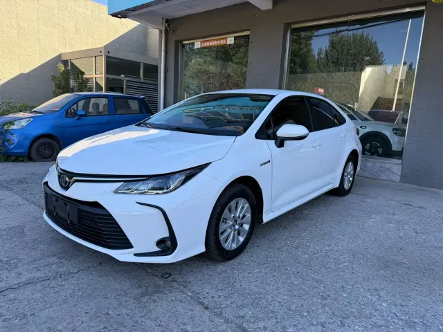 Toyota Corolla — Фото автомобиля 2