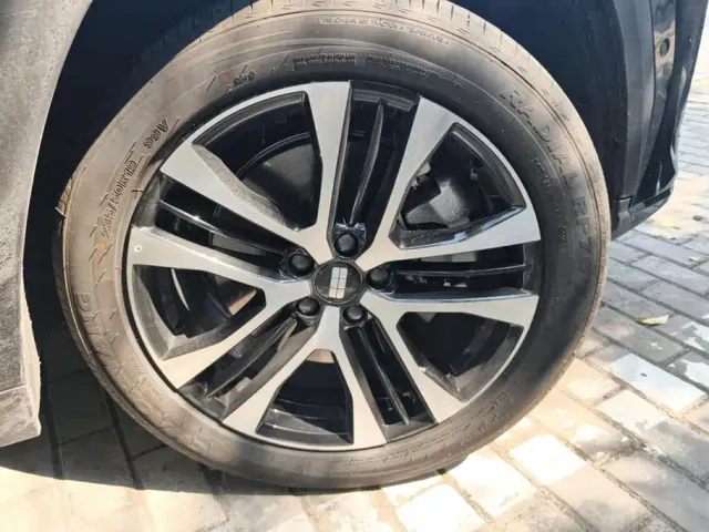 Geely Galaxy M7 — Фото автомобиля 6