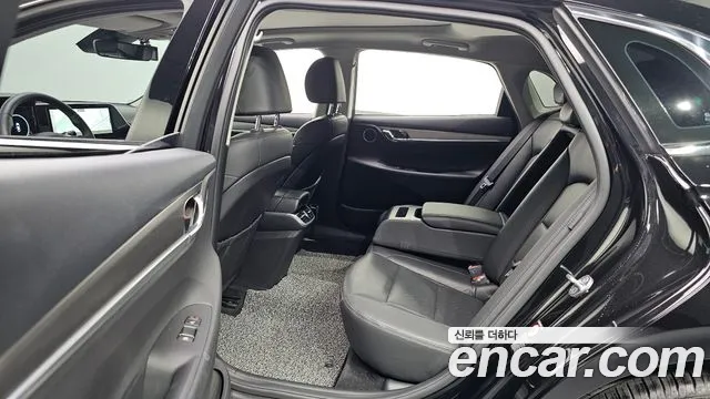 Hyundai Grandeur New — Фото автомобиля 18