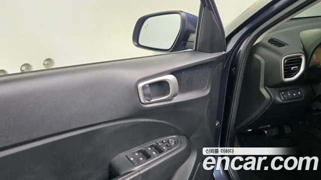 Hyundai Venue Venue 1.6 Premium — Фото автомобиля 24