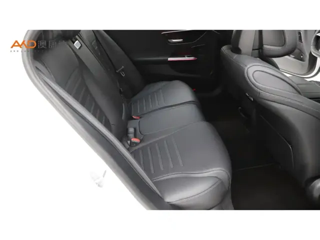 Mercedes-Benz C-Class — Фото автомобиля 8
